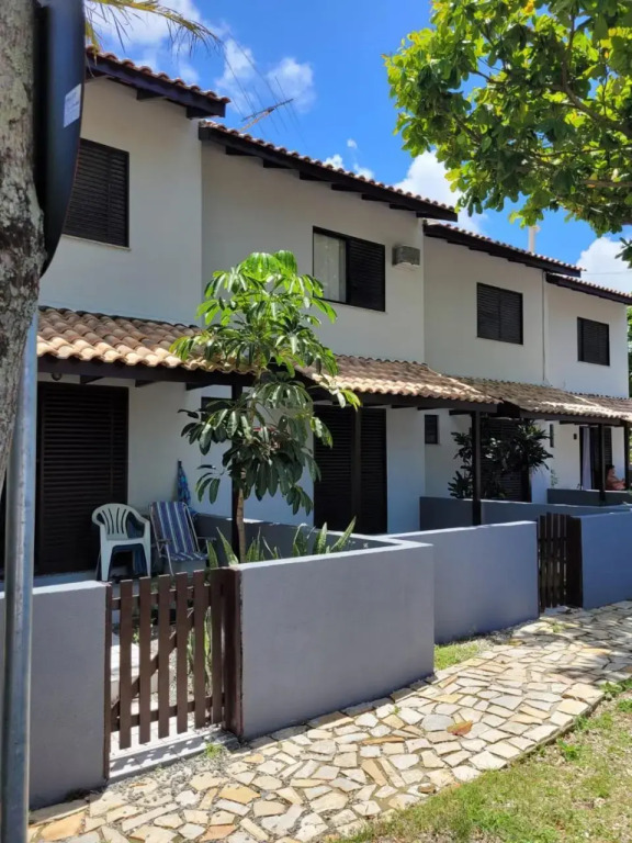 Sobrado A 100 Metros Da Praia De Morrinhos