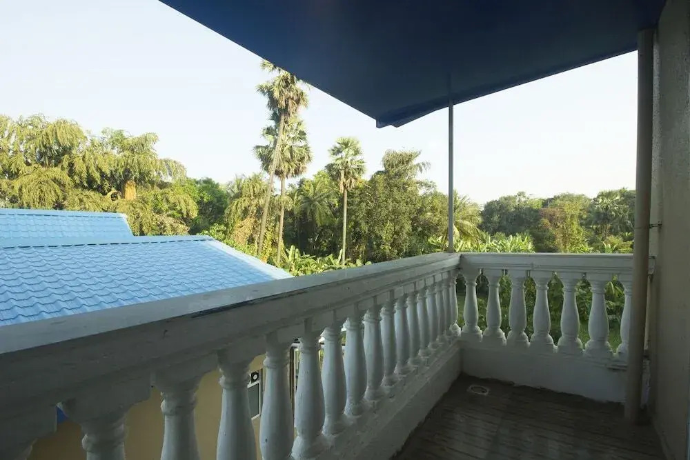 Treebo Blue Roof Seaside With Pool