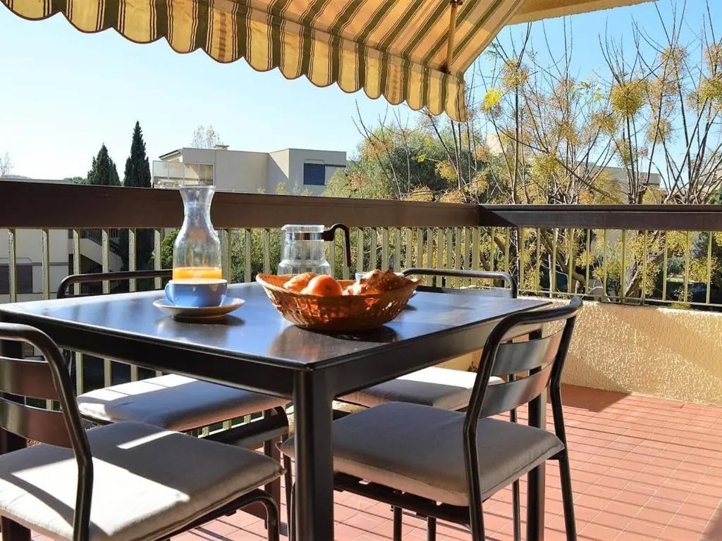 Appartement Le Lavandou, 1 pièce, 3 personnes - FR-1-251-31