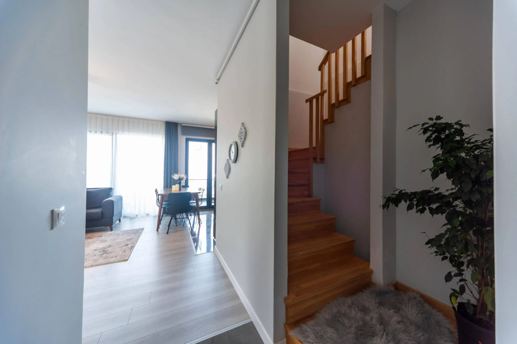Green Hills Suites