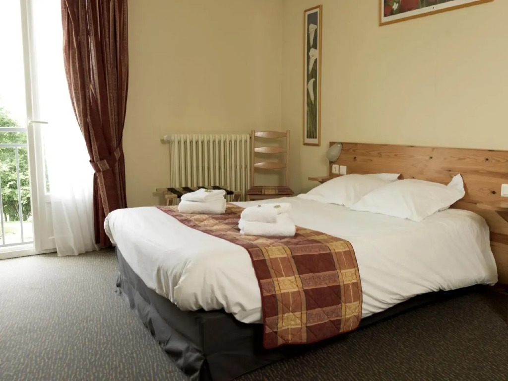Logis Hôtel Auberge de LEtang