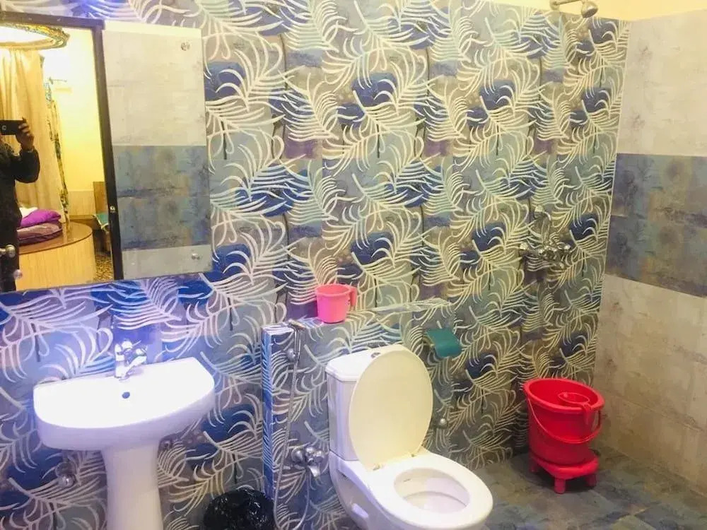 Mahadev Regency Hotel