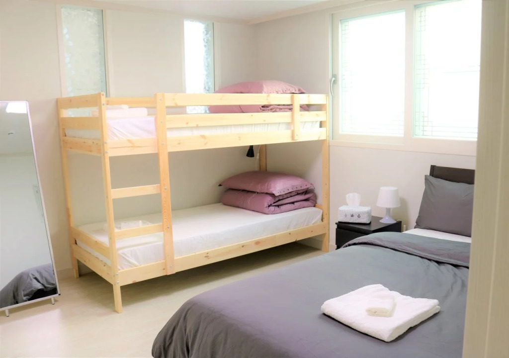 KORUS Guesthouse - Hostel