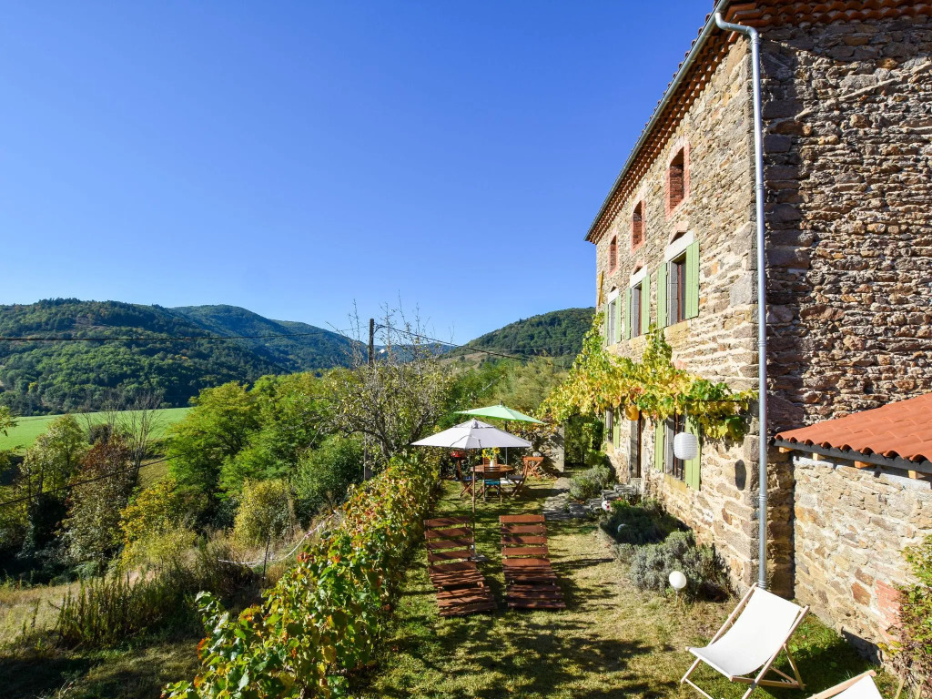 Retreat in Villeneuve-dAllier