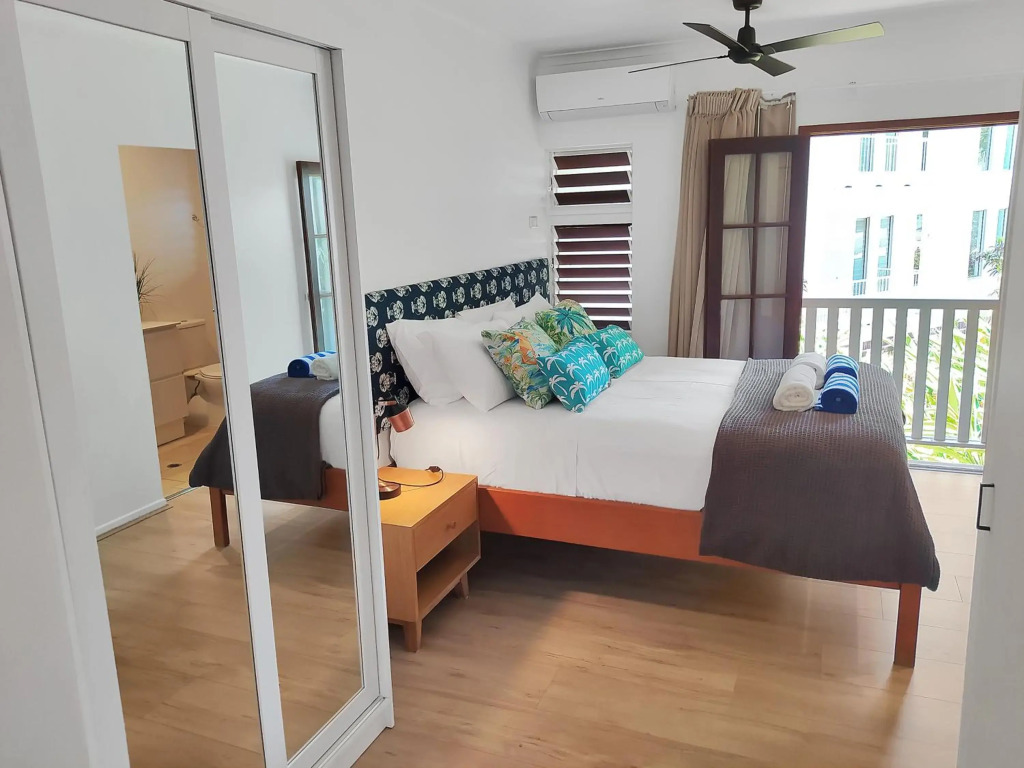 Palm Cove Beach Retreat - 1st Floor