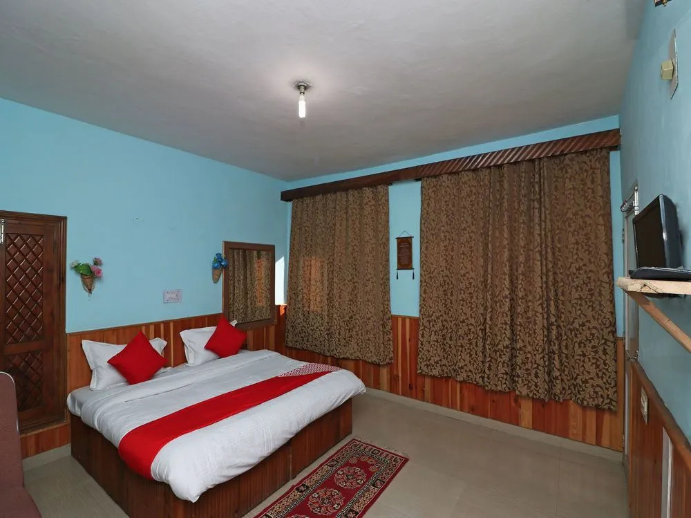 Oyo 13710 Home Cozy 2Bhk Aleo Manali