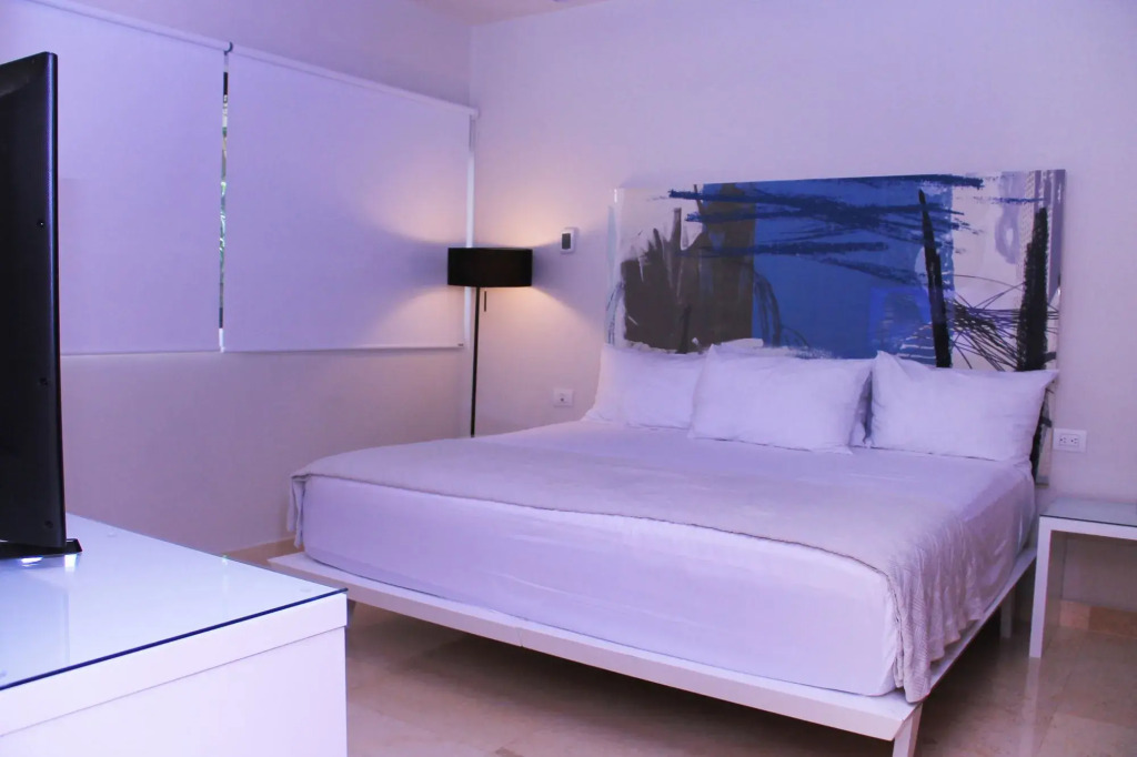Terrazas 110 Apartment near 5th ave & beach by select