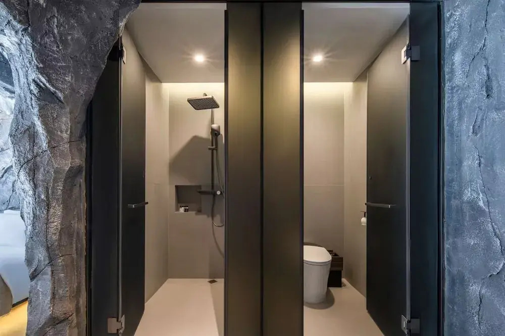 Moye Cliff Luxury Resort