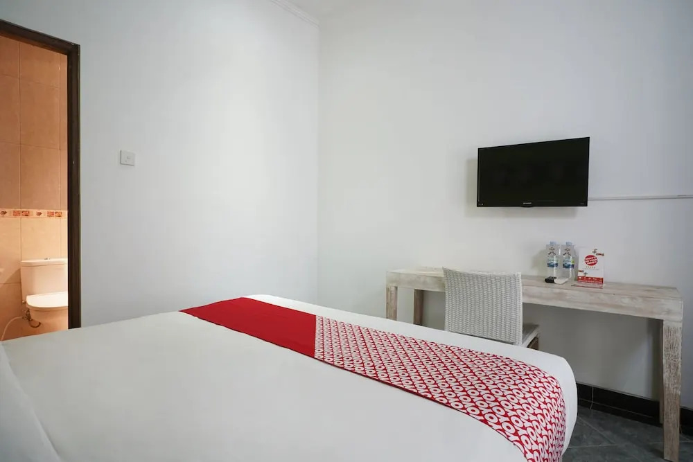 I Love Grass by OYO Rooms