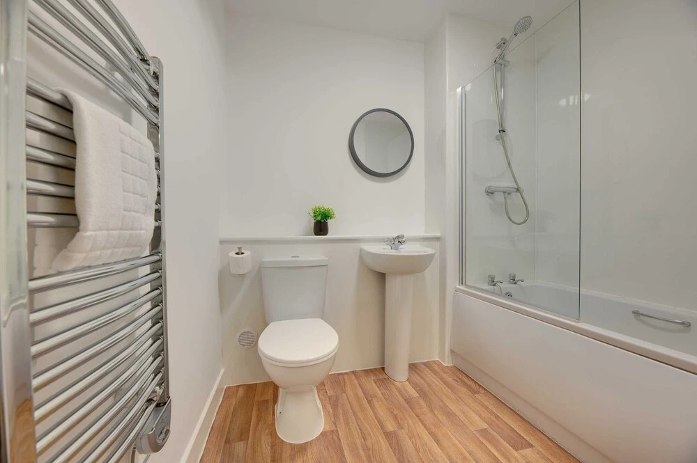 Charltons Bonds Apartments 1B - By Week2Week
