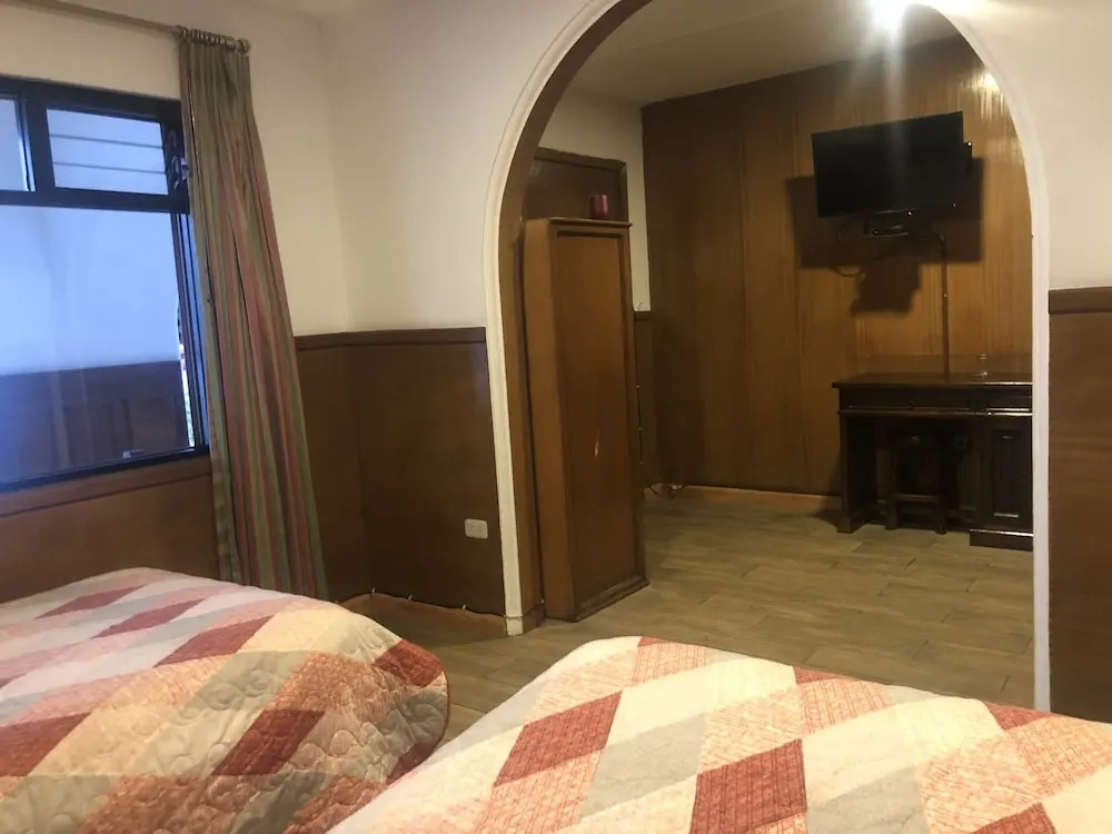 Hotel Ambassador