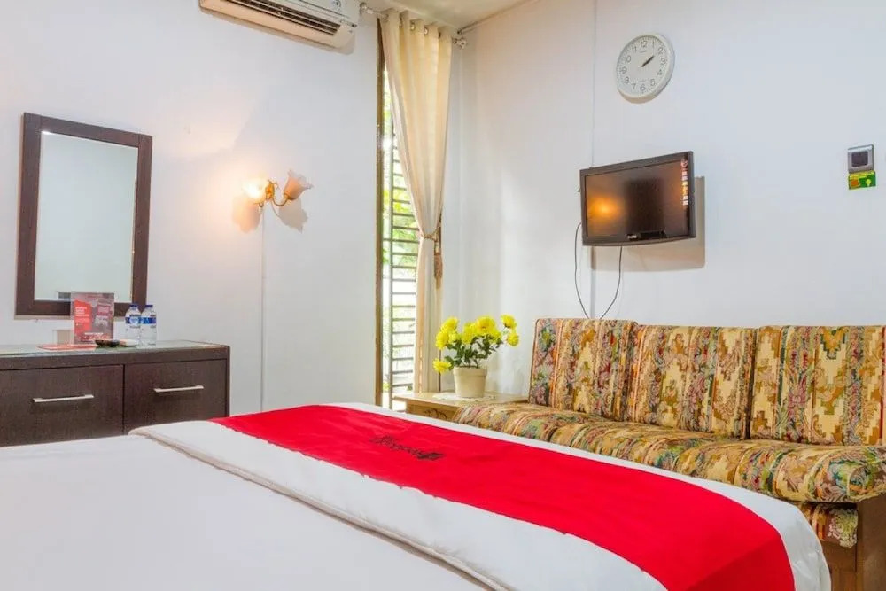Reddoorz Near Riau Junction Mall
