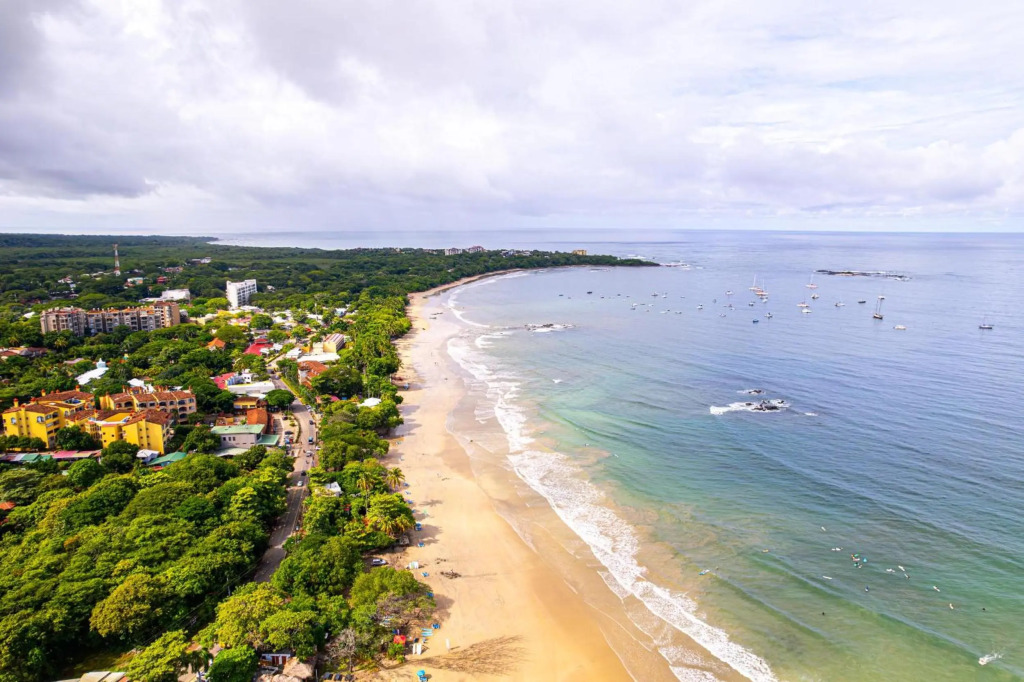 Matapalo 101- 3 Bedroom Poolside Luxury Condo at the Diria Resort