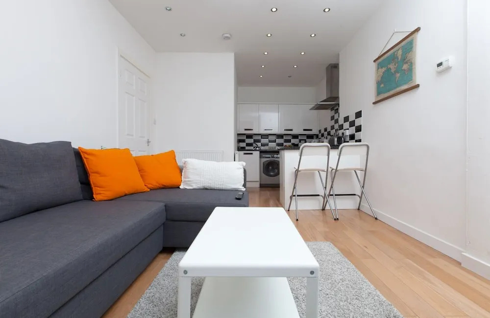 Beautiful and Modern Edinburgh Flat