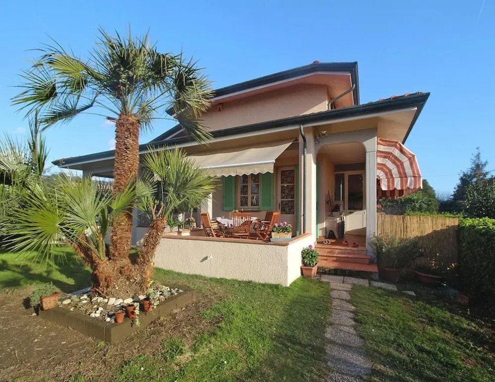 Holiday Home in Versilia Near Sandy Beaches