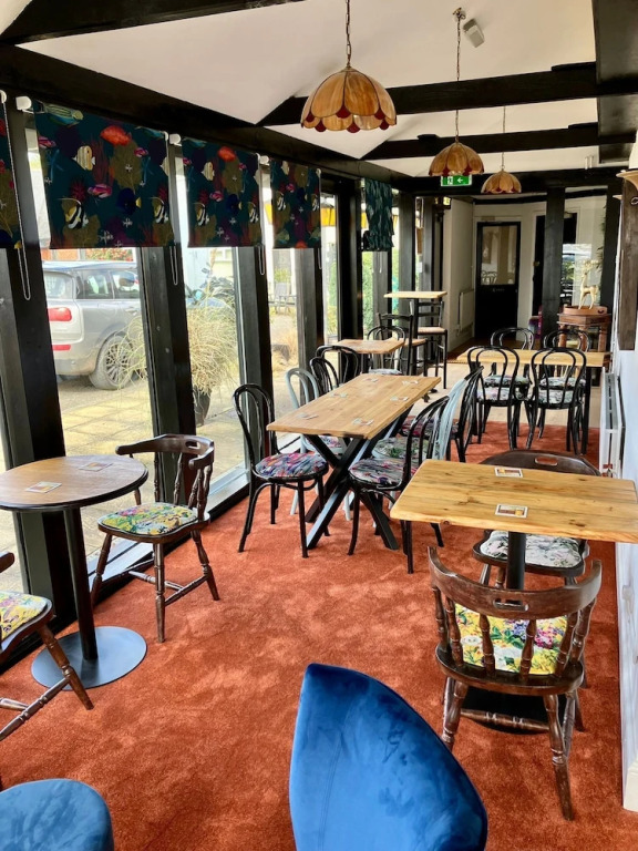 The Crown Lodge Bar Bed & Breakfast