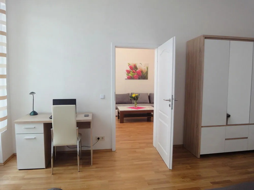 Four Seasons Apartment