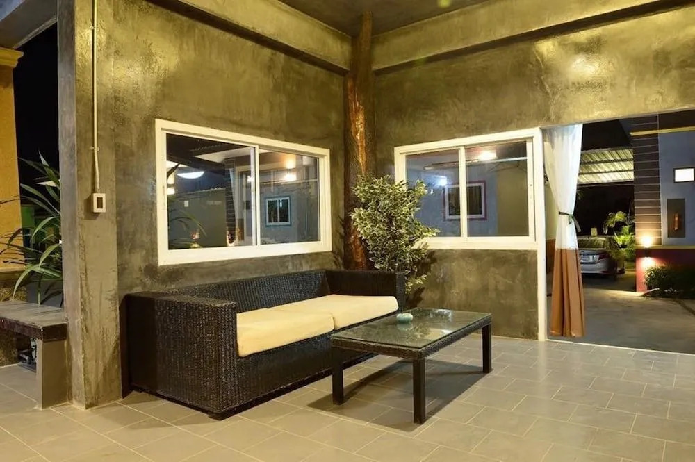 Safe House Phatthalung Resort