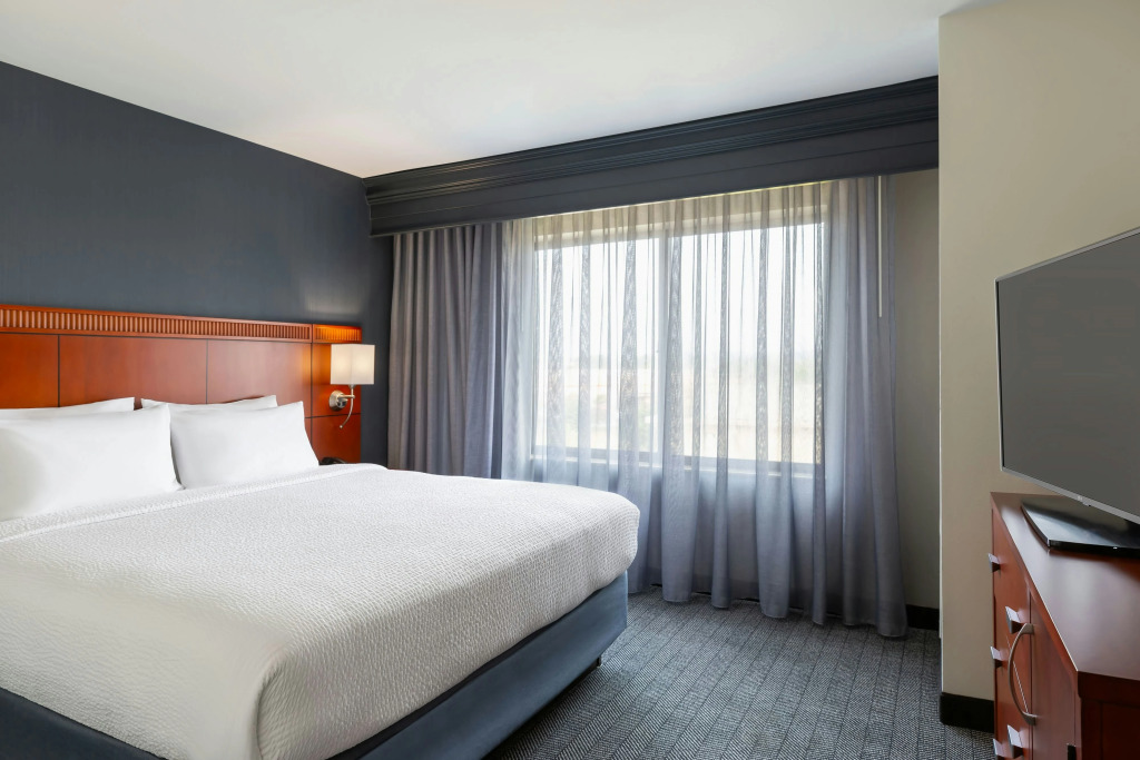 Courtyard by Marriott Madison West / Middleton