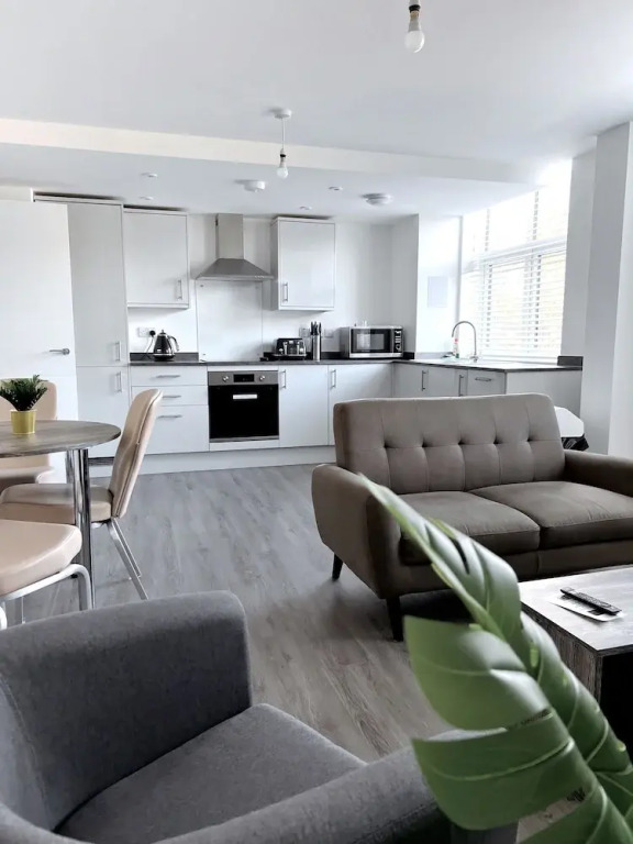 Ascot House Apartments