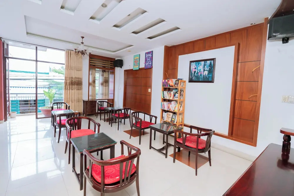 Trieu Vu Hotel & Apartment