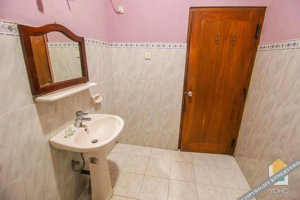 The Bro Hotel by OYO Rooms