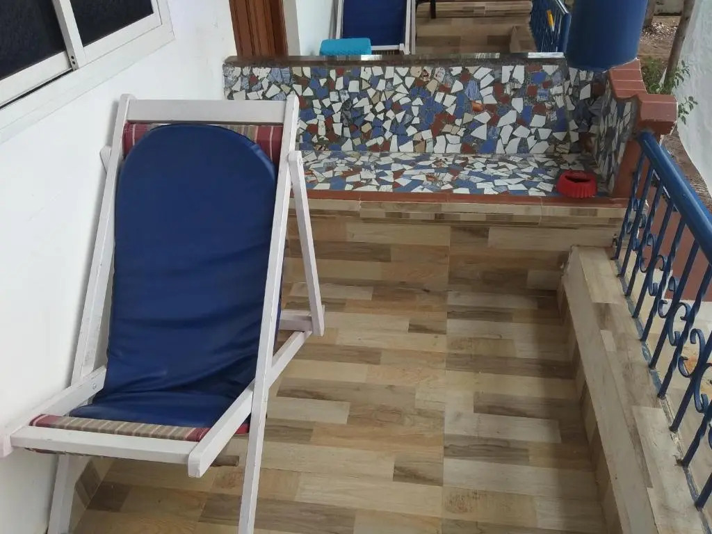 Iroomz Blue Pearl Residency