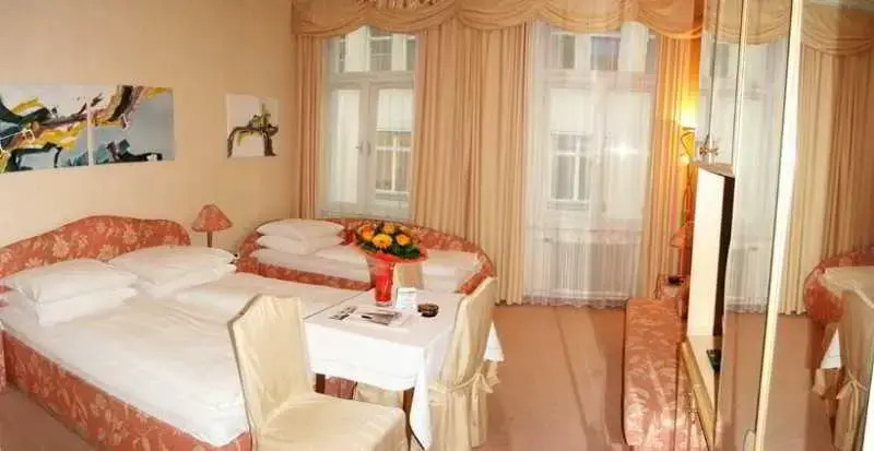 Schweizerhof Hotel