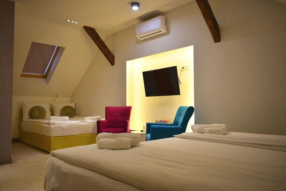 Deluxe Nortel Hotel