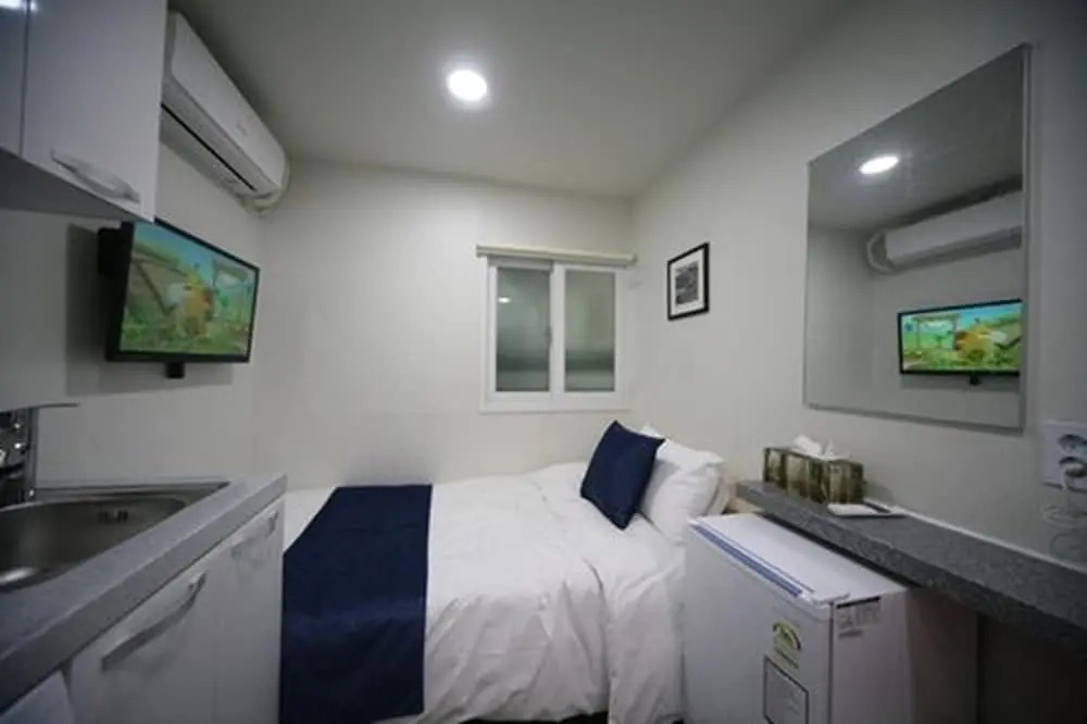 JbIS hotel