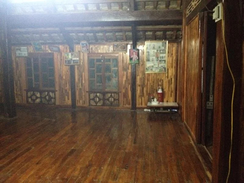 Hoa Ban Stilt House