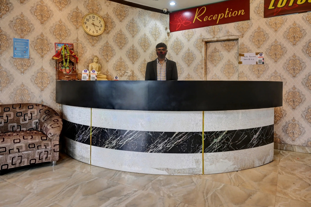 Hotel O Lotus Inn
