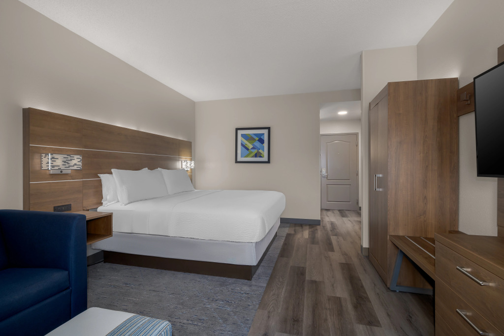 Holiday Inn Express Myrtle Beach-Broadway at the Beach by IHG
