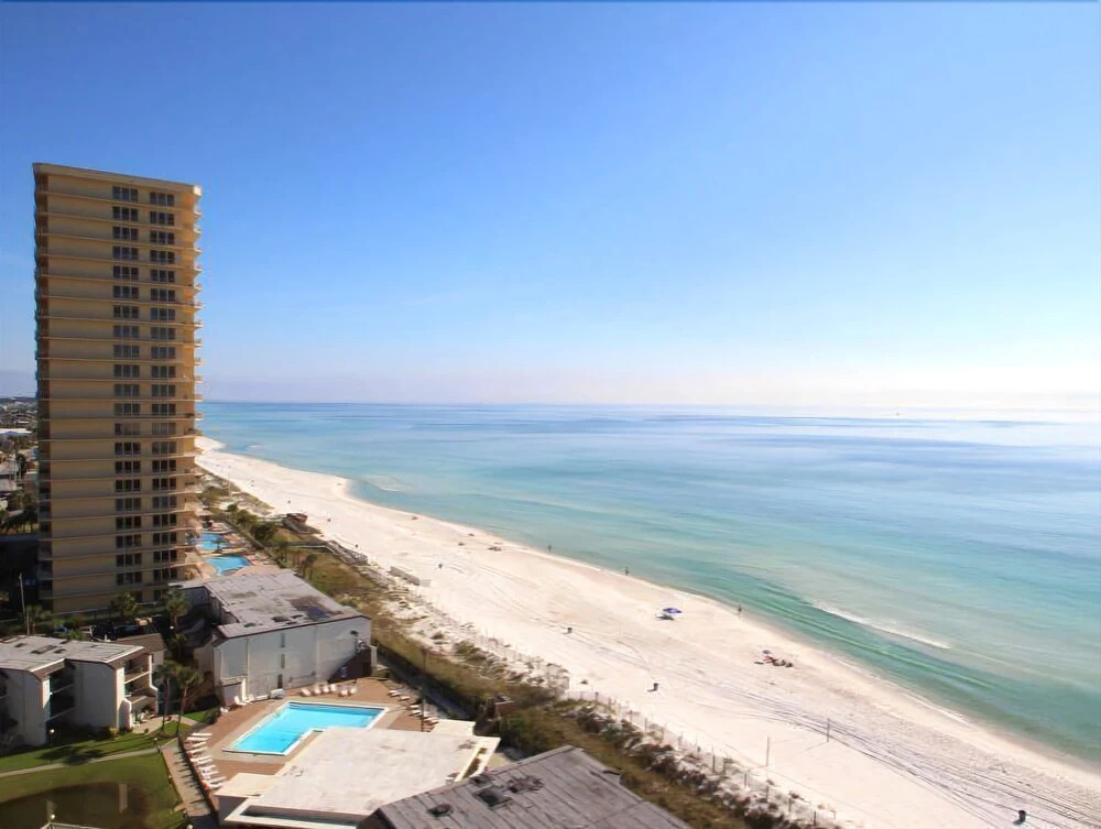 Summit 828 - One Bedroom Condo