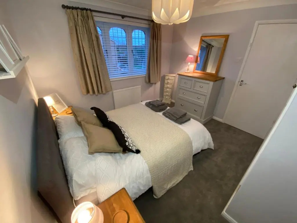 Lovely family home, 5 minutes from the beach