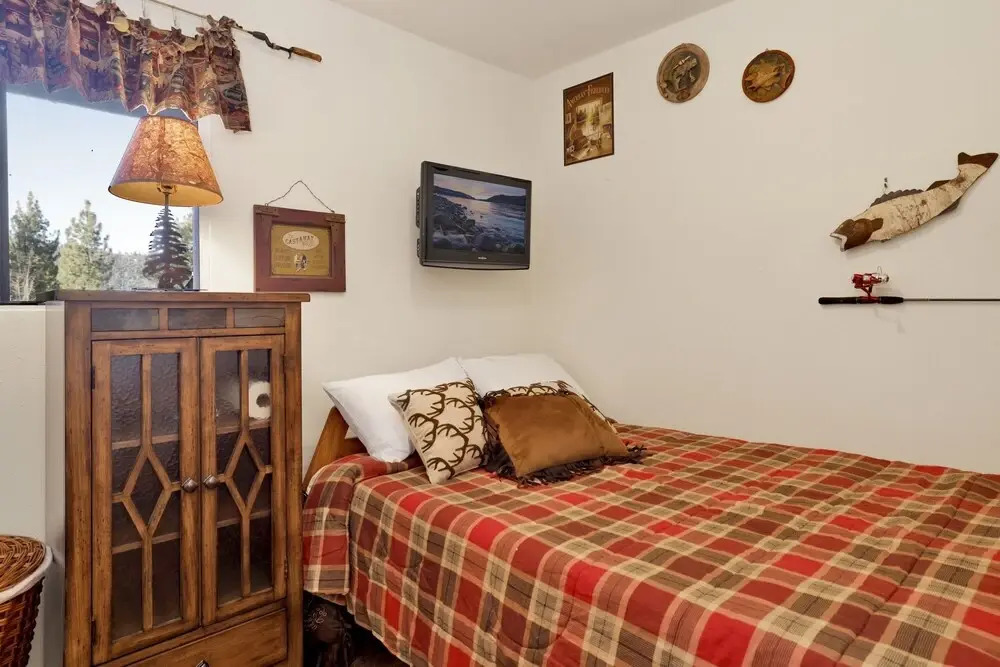 2198-boulder Cove Lakeview Chalet 4 Bedroom Home by Redawning