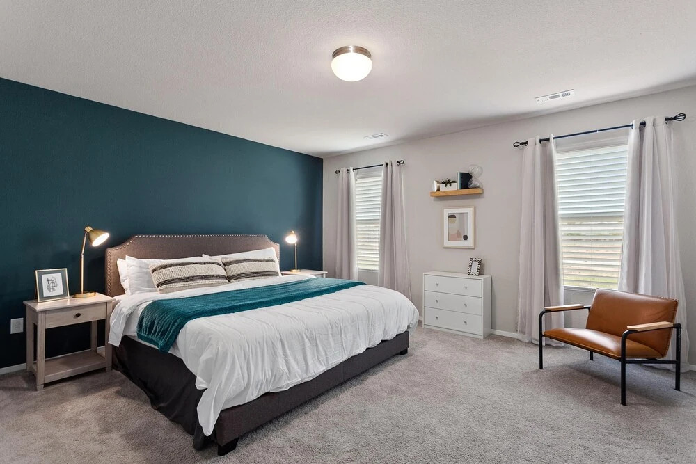 The Ivory - SLEEPS 10 - Perfect for Mid-Term Stays