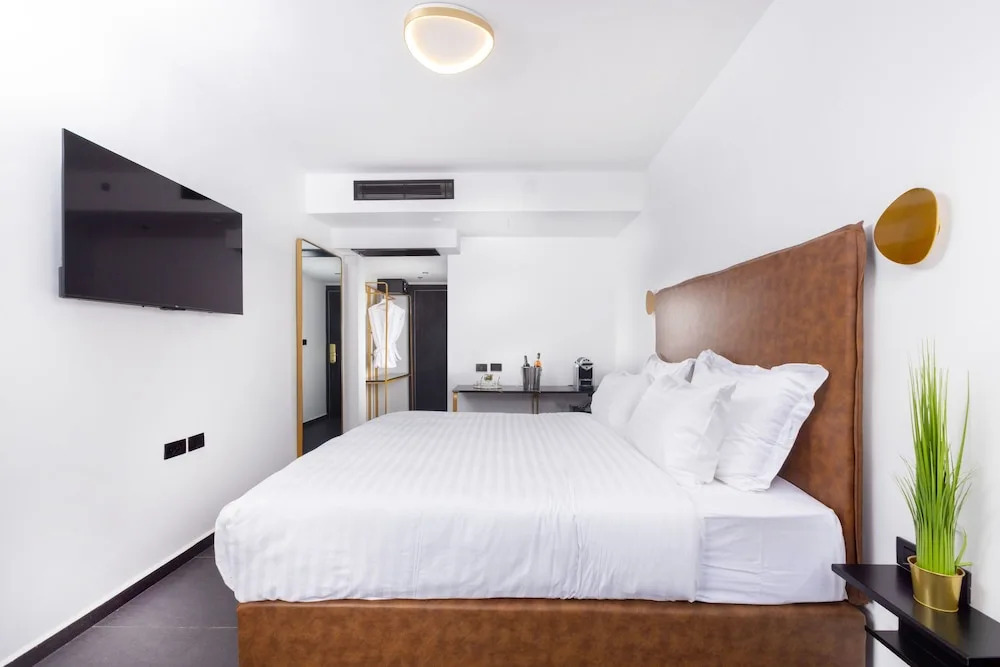 H-34 Boutique Hotel