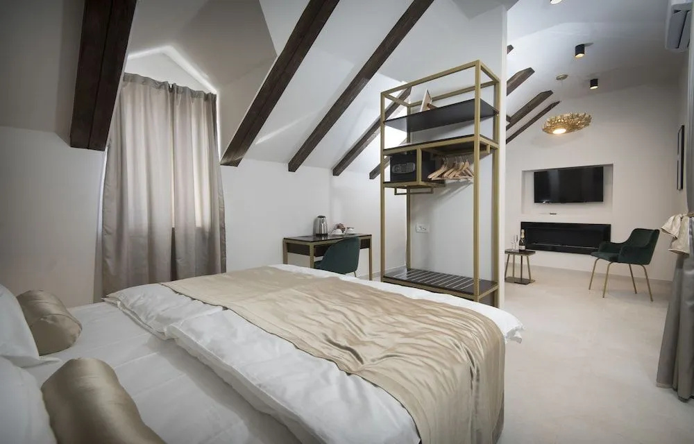 Sperone Hotel