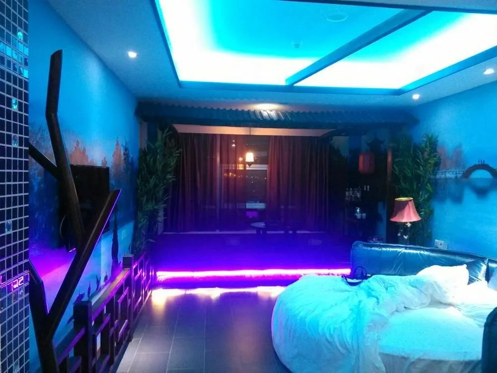 Golden Peacock Hotel