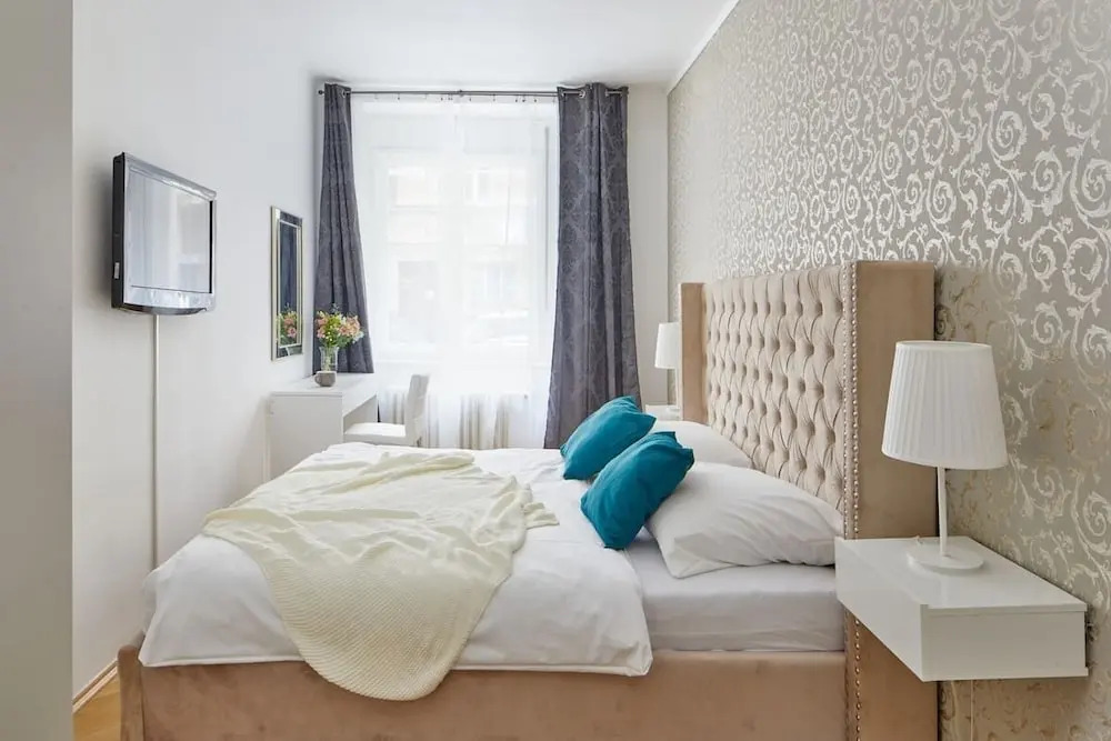 Helen Homestay Flora