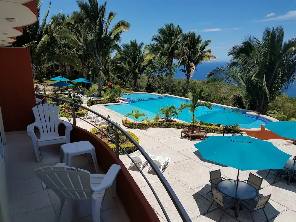 Vista Encantada 208