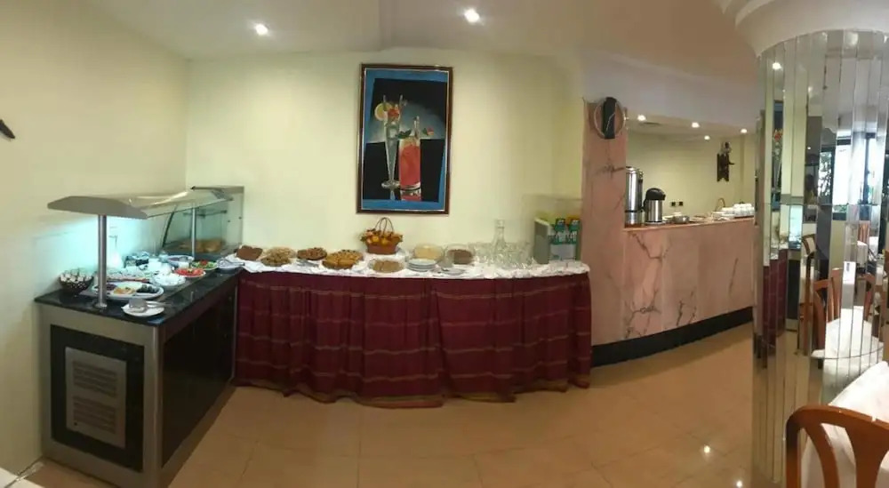 Hotel Yasmine