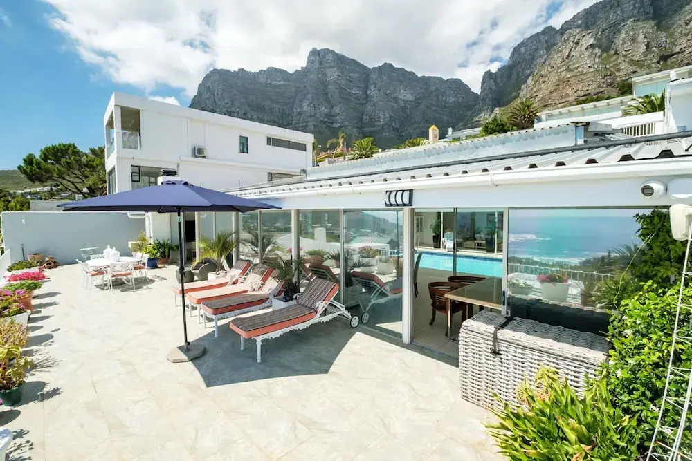 3bed With Indoor Pool and Sea Views The Sanctuary