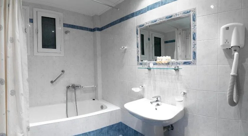 Alex Hotel