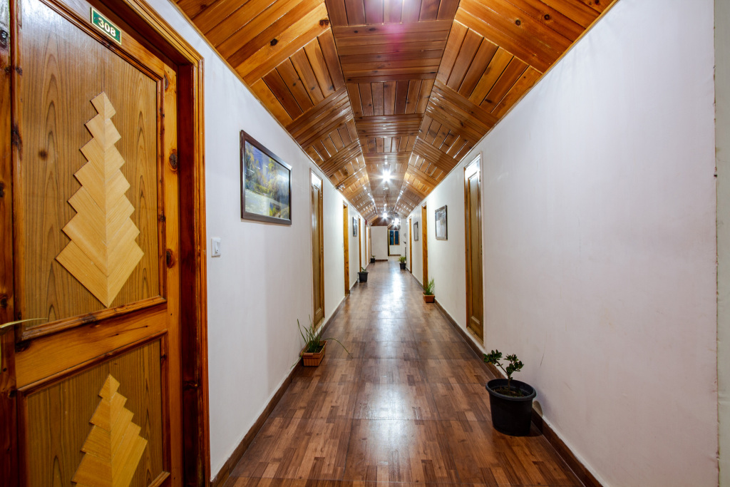 Hotel Prini Palace Manali