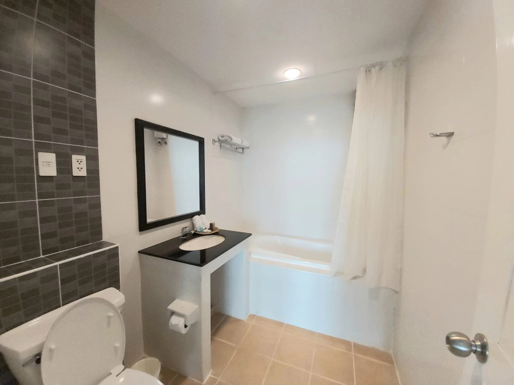 Ampo Residence