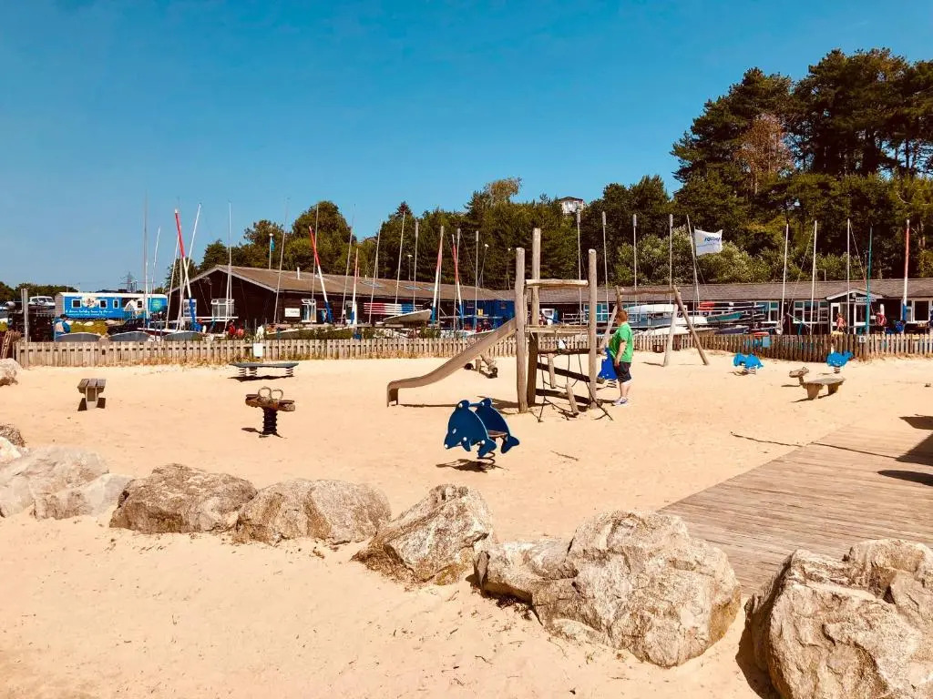 Family Seaside Retreat Private Stay at 5-Star Rockley Holiday Park Poole