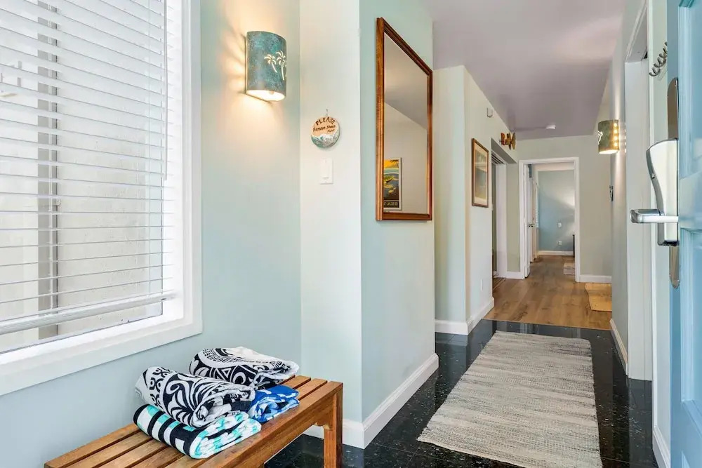 Corner Unit - AC & Wifi - Concierge Included - Vrkcv