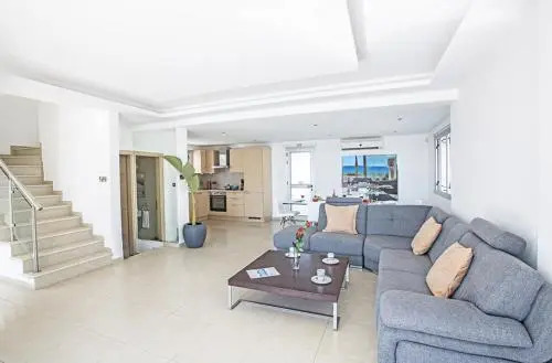 Beautiful 5 Star Holiday Villa in a Prime Location in Sotira, Book Early To Secure Your Dates, Sotira Villa 1298